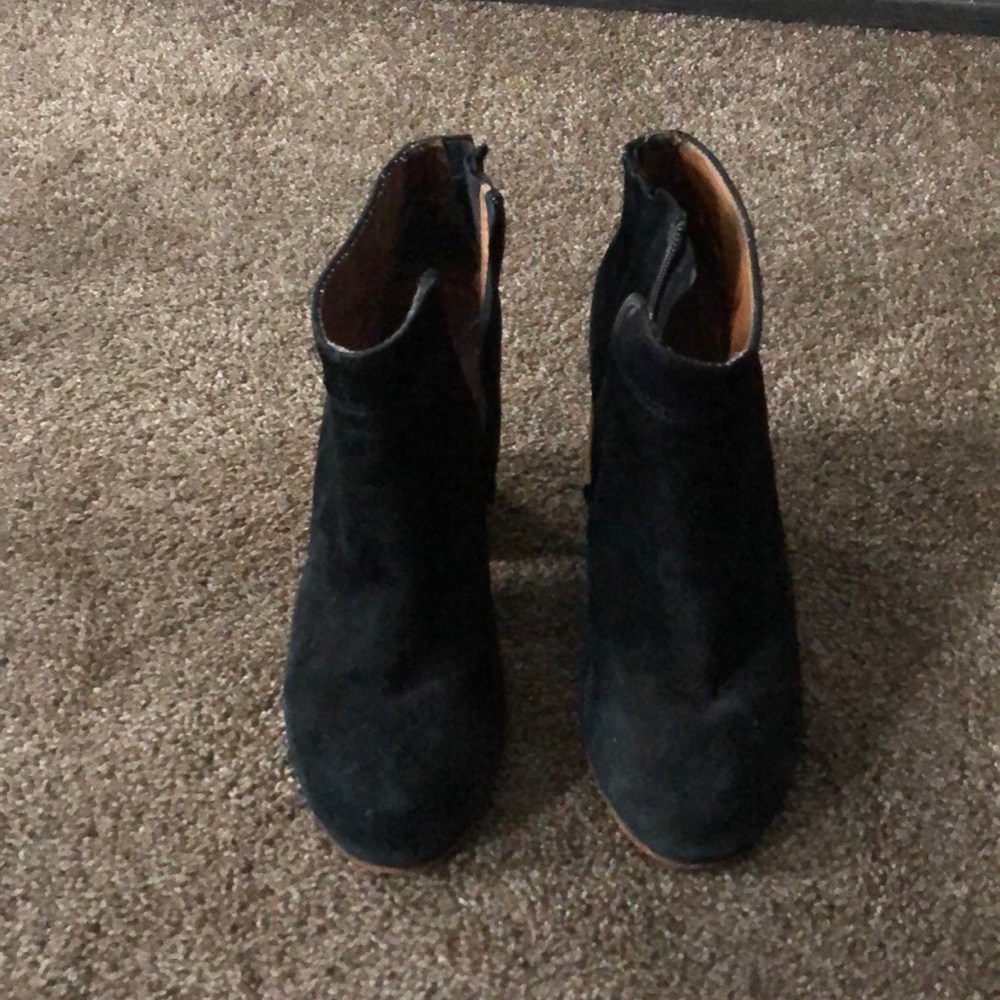 JEFFREY CAMPBELL RUMBLES! NEEDS NEW ZIPPER ❤️